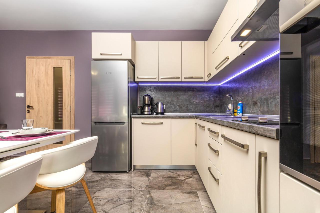 Stylish 1bd Flat With A Parking Spot By Flat Mаnager Apartment